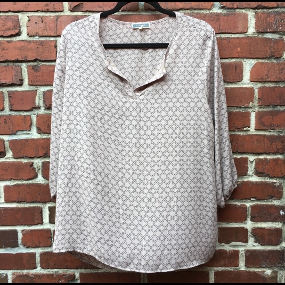 NWOT Large  Black and Tan Patterned Blouse
